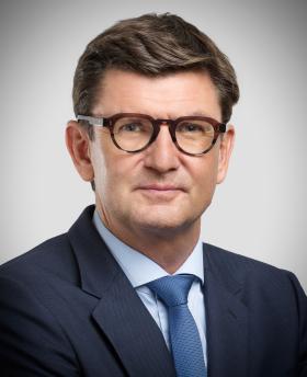 Yves-Marie DERRIEN Directeur de la Logistique et des Achats